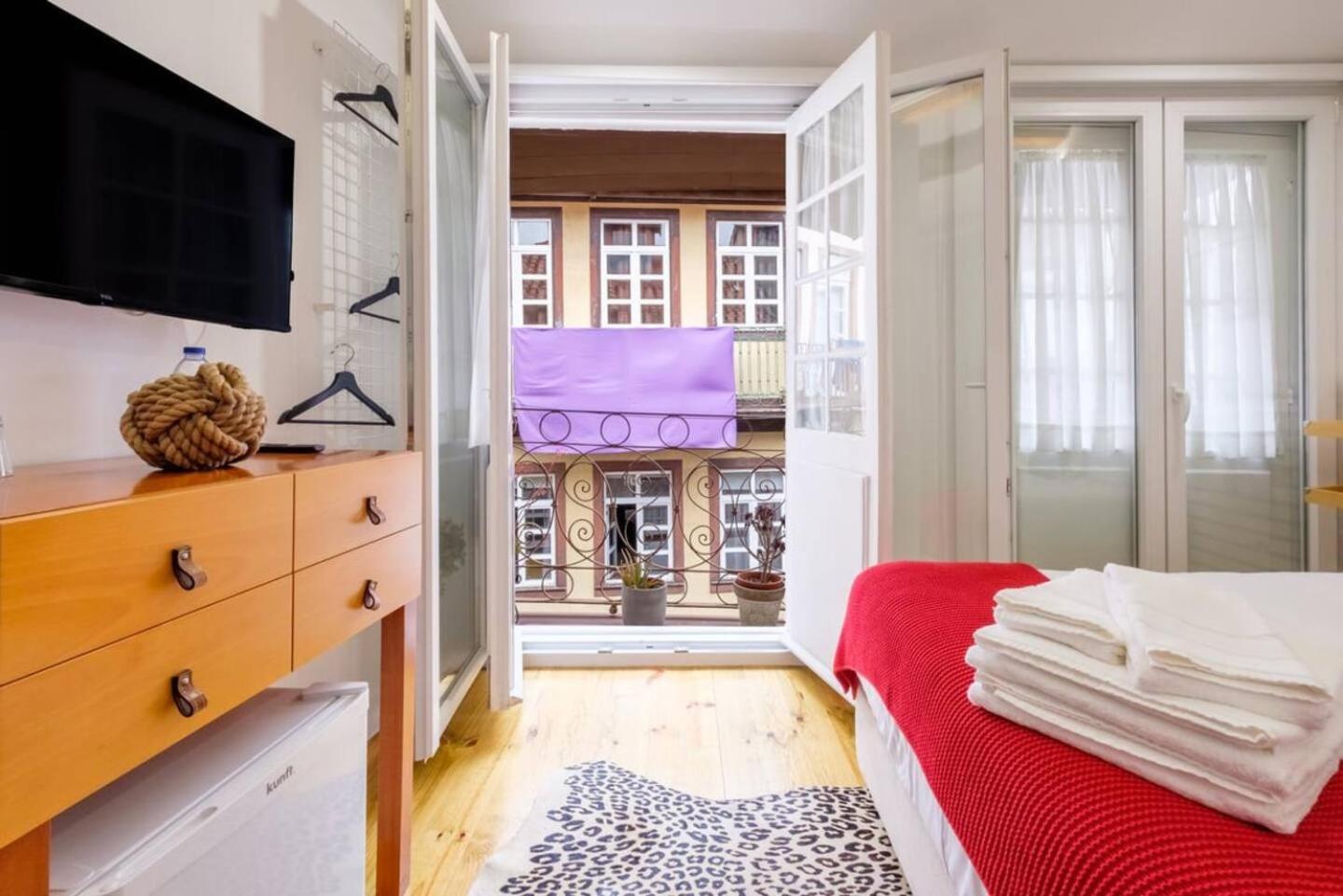 Casa Velhinha - Design, Culture And Comfort In Guimarães Eksteriør bilde
